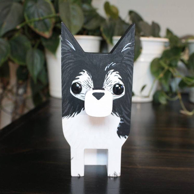 Sasha Dog Eyeglass Stand