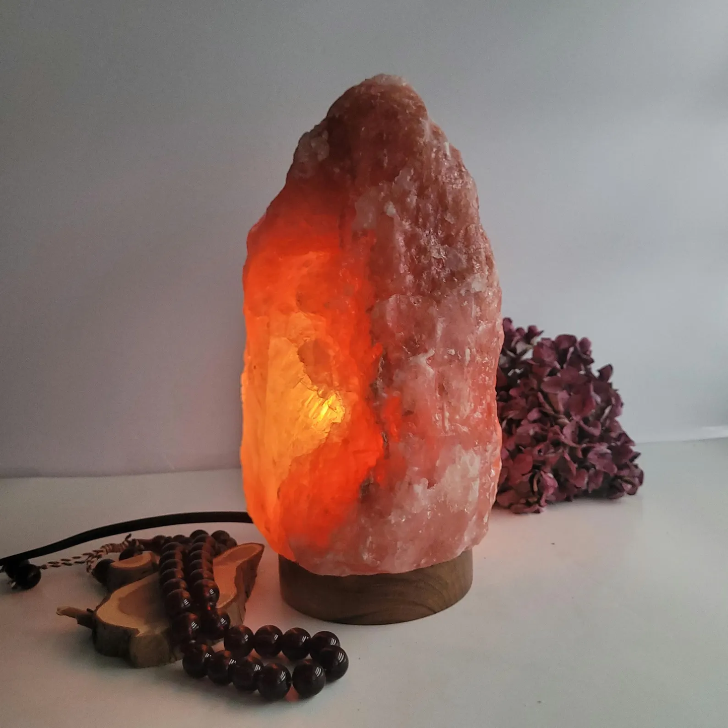 Natural salt crystal lamp
