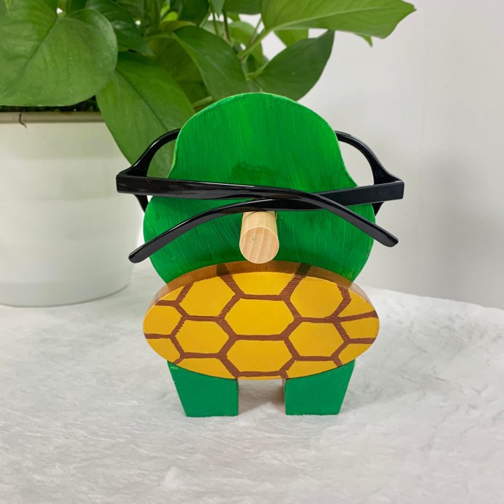 Tortoise Glasses Stand
