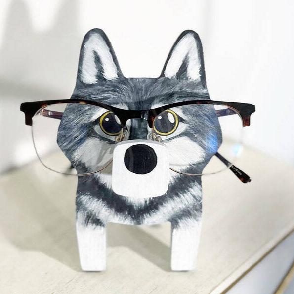 Grey Wolf Glasses Stand
