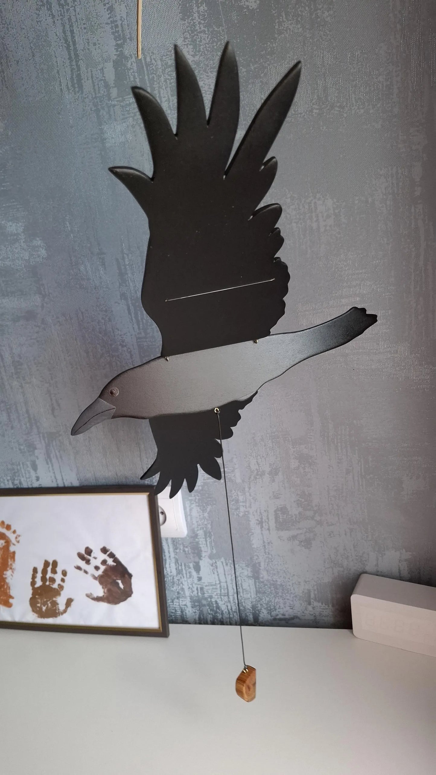 Flying Handmade Solid Wood Mysterious Crow Decoration