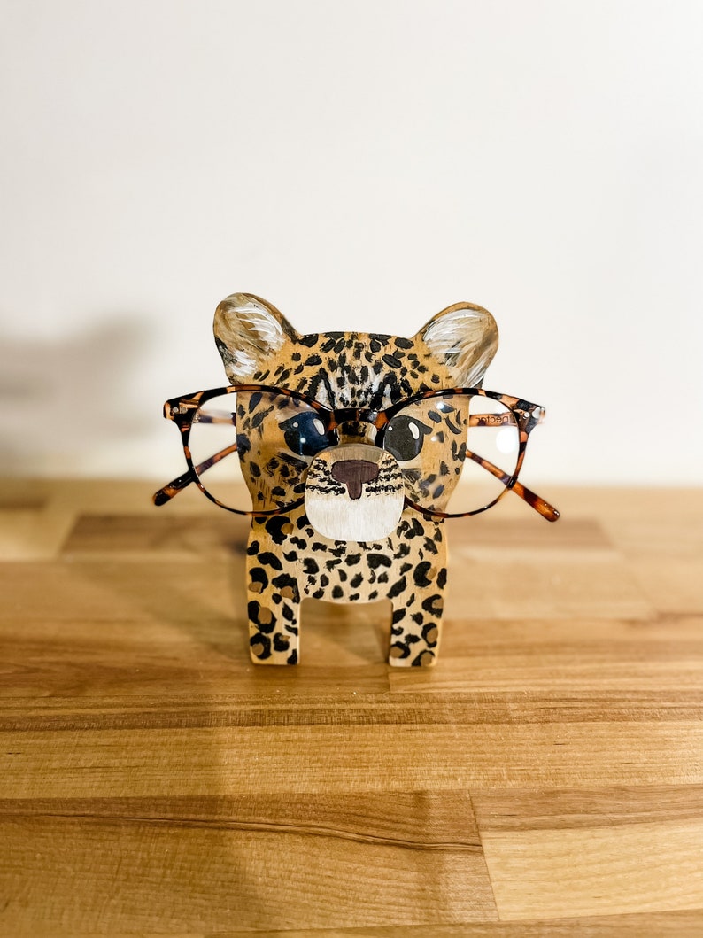 Leopard Eyeglass Stand.