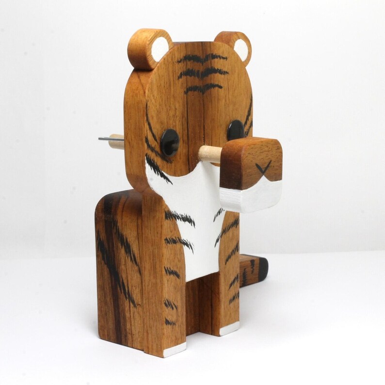 Tiger Eyeglass Stand.