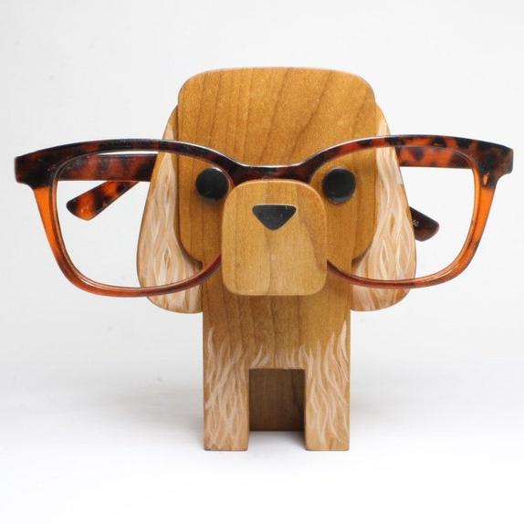 Cocker Spaniel Dog Eyeglass Stand.
