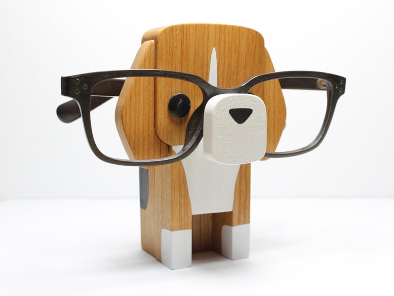 Beagle Dog Eyeglass Stand.
