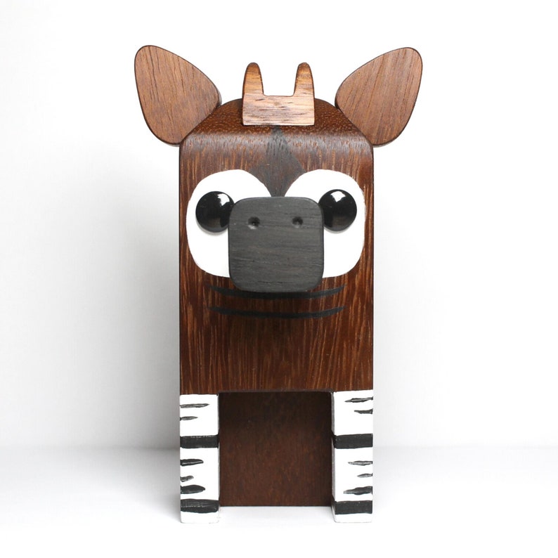 Okapi Eyeglass Stand.