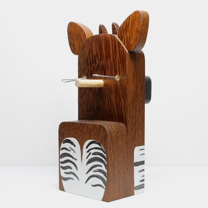 Okapi Eyeglass Stand.