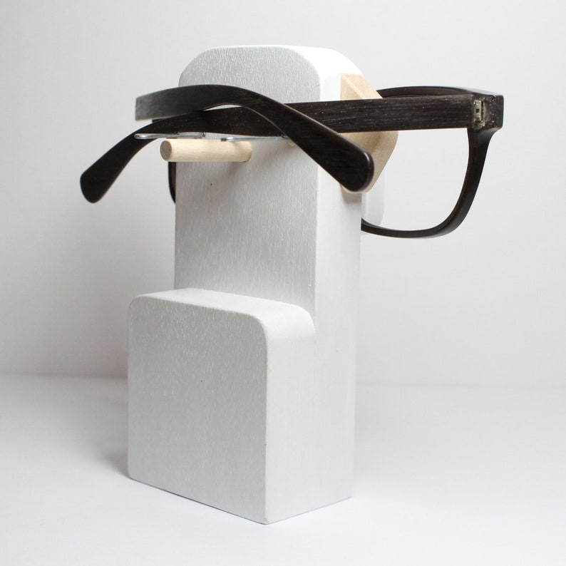 Great Pyrenees Dog Eyeglass Stand.