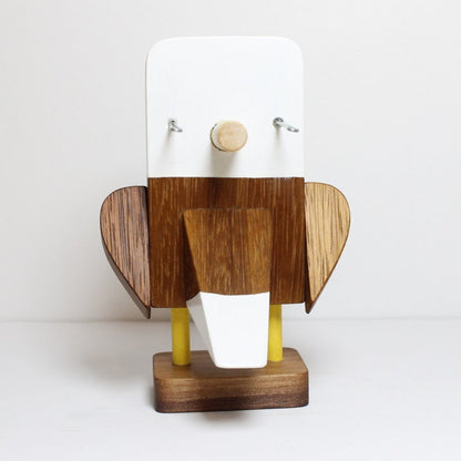 Eagle Eyeglass Stand.