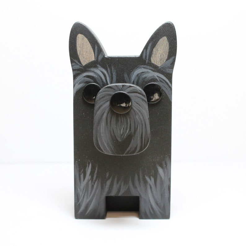 Scottish Terrier Eyeglass Stand.