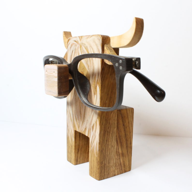 Highland Cow Eyeglass Stand.