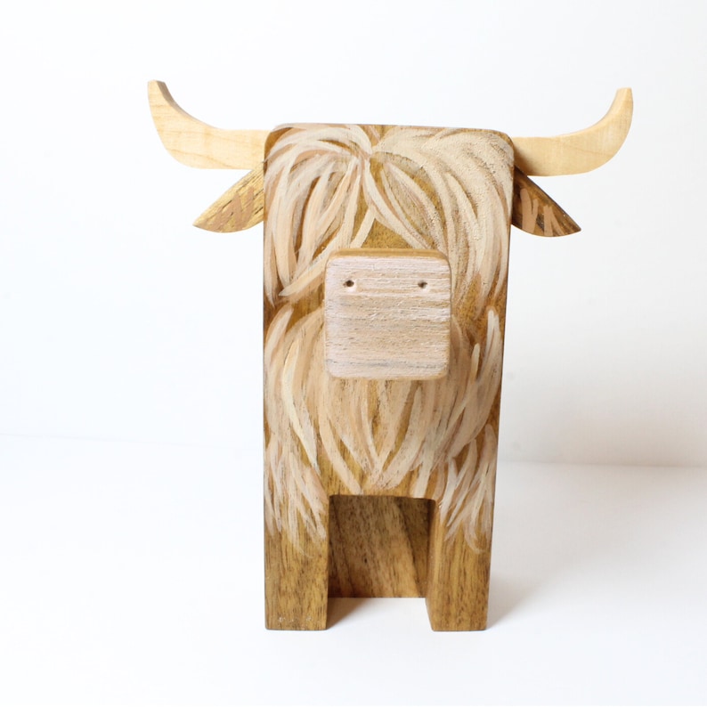 Highland Cow Eyeglass Stand.