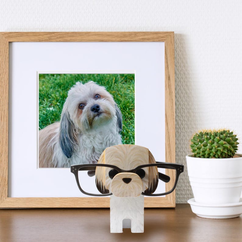 Havanese Dog Eyeglass Stand.