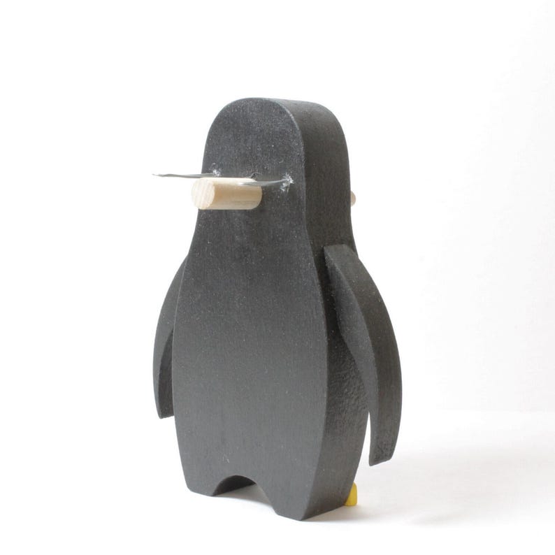 Penguin Eyeglass Stand.