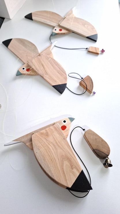 Flying Handmade Solid Wood Nightingale Pendant Decoration